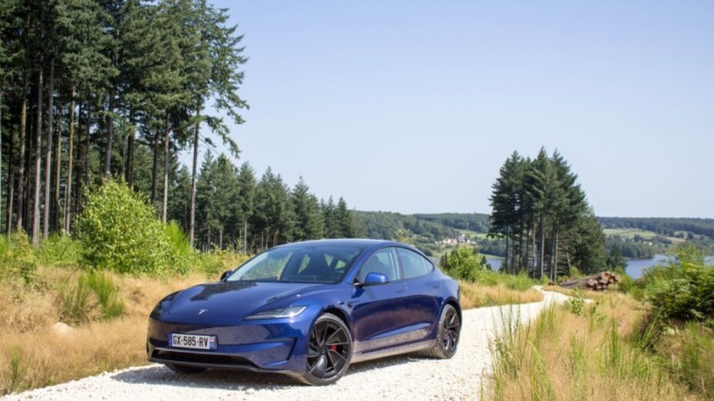 J’ai roulé 1000 km avec la nouvelle Tesla Model 3 Performance, et j’ai pris une immense claque