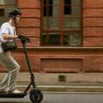 Casque obligatoire en trottinette électrique : le Vaucluse impose 35 euros d&rsquo;amende au 1er juillet