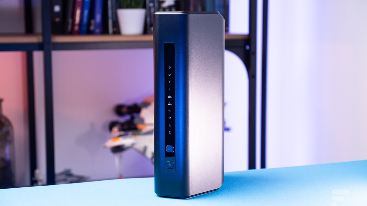 NETGEAR Nighthawk RS300