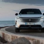 Jusqu’à 700 km d’autonomie : les Peugeot 3008 et 5008 électriques s’améliorent sur long trajet avec plusieurs améliorations