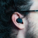 Samsung Galaxy Buds FE : un écouteur aurait brûlé dans l’oreille d’une utilisatrice, ce qu’il faut savoir