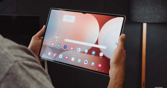 La Samsung Galaxy Tab S10 Ultra // Source : Robin Wycke pour Frandroid