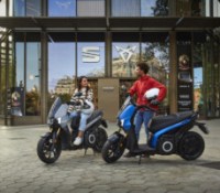 Seat brade ses scooters électriques 50 et 125 cc qui deviennent très intéressants : 50 % de remise