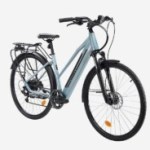 Intersport lance un nouveau vélo électrique très abordable qui s’attaque frontalement à Decathlon