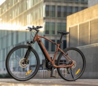 Yamaha dégaine deux nouveaux vélos électriques, dont un robuste gravel d’aventure