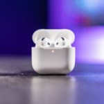 Carrefour propose la meilleure offre pour les AirPods 4, les écouteurs abordables d’Apple