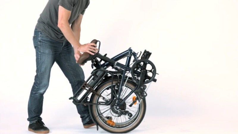 Decathlon brade son Btwin E Fold 500, un vélo électrique pliant, pratique et encore plus abordable aujourd’hui Decathlon brade son Btwin E Fold 500, un vélo électrique pliant, pratique et encore plus abordable aujourd’hui