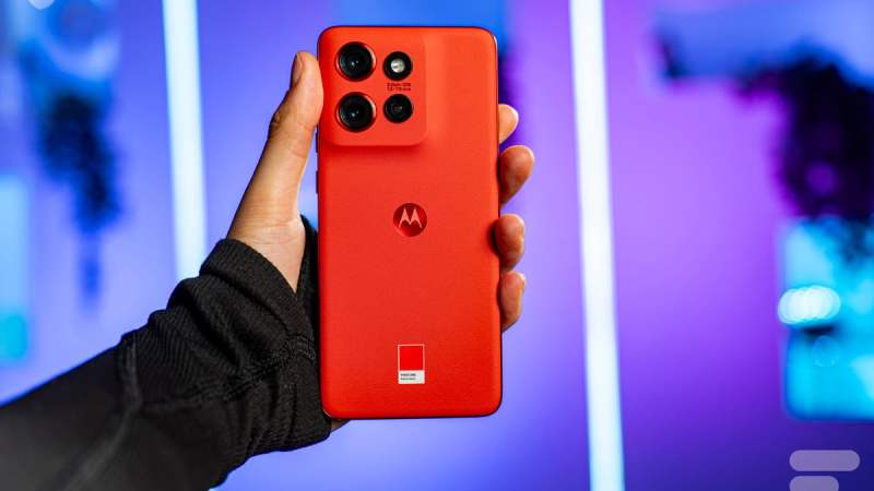 Ce smartphone Android avec écran Oled 120 Hz et charge 68 W est à moitié prix sur le site officiel du fabricant