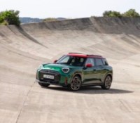 Mini dégaine deux nouvelles voitures électriques toujours plus puissantes