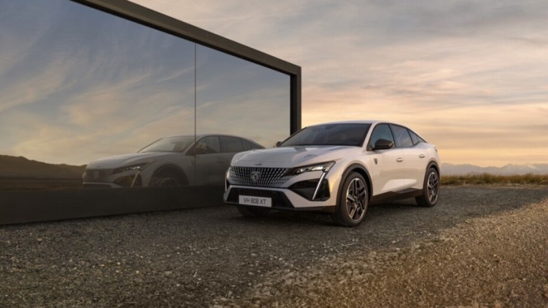 « Satisfait ou échangé » : Peugeot lance une offre inédite sur la voiture électrique