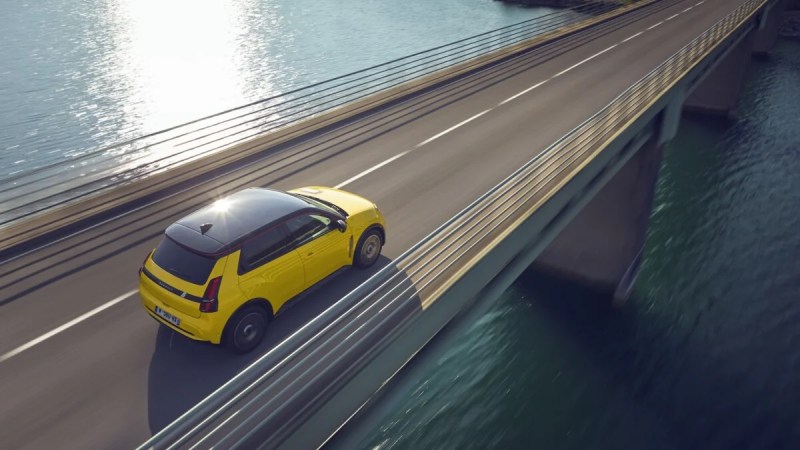 Voiture électrique : pourquoi les records de ventes cachent une réalité bien plus fragile en France