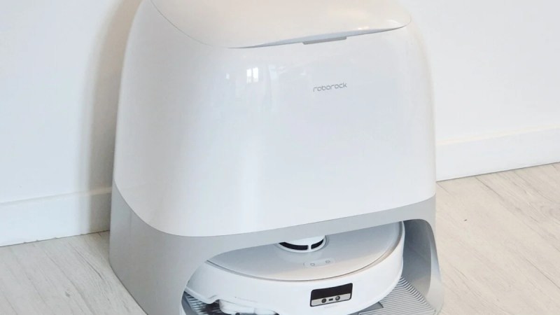 Qu’il est loin le temps ou le Roborock Qrevo Curv coûtait 1 500 € : cet aspirateur robot laveur se trouve désormais à seulement 449 €