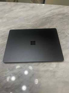 Surface Laptop Intel Lunar Lake-4