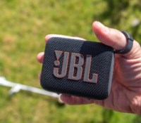 Boulanger propose un pack de deux JBL Go 4 à un super prix, idéal pour offrir une petite enceinte Bluetooth à un proche