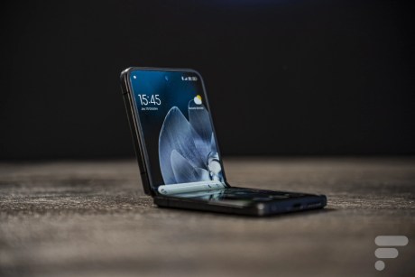 Xiaomi Mix Flip // Source : Chloé Pertuis pour Frandroid