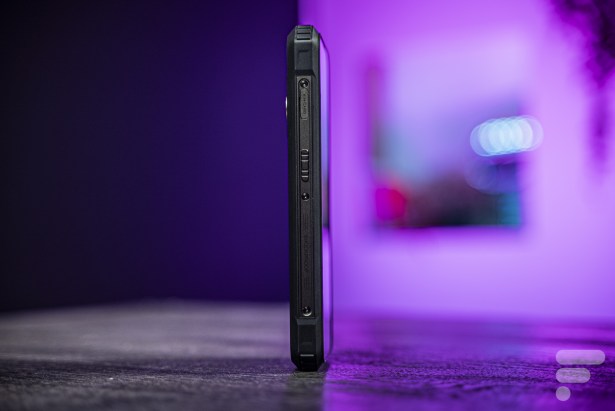 Blackview BL9000 Pro // Source : Chloé Pertuis - Frandroid