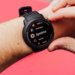 Lampe torche, cycle menstruel, correction des activités… Coros améliore ses montres de sport avec cette mise à jour pleine de nouveautés