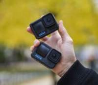 La Hero 13 Black en haut, la Hero 12 Black en bas // Source : Chloé Pertuis – Frandroid