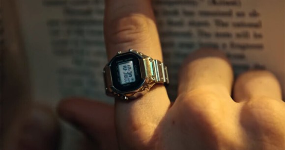 Casio lance une bague avec un véritable écran, au look de montre connectée