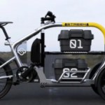 Ce tricycle électrique inclinable et modulaire casse définitivement les codes