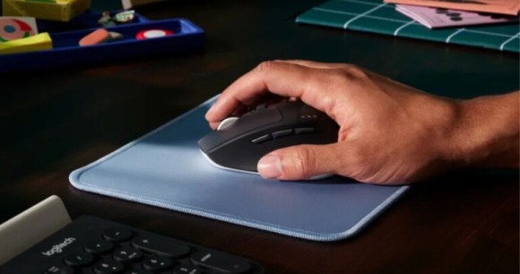 La Logitech M720 est à moitié prix sur Amazon, c’est la souris parfaite pour les télétravailleurs aux petits budgets