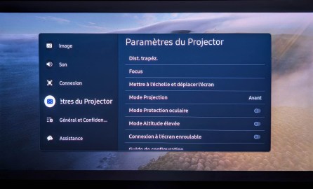 Samsung The Premiere 9 // Source : Sylvain Pichot / Frandroid