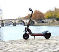 On a testé la Segway ZT3 Pro E, une trottinette électrique avec un excellent rapport qualité-prix