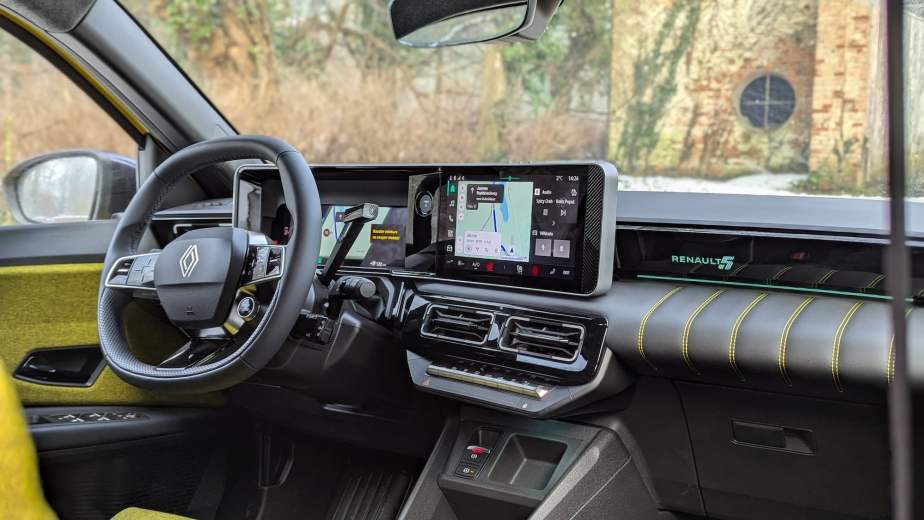 Renault 5 E-Tech // Source : Jean-Baptiste Passieux - Frandroid