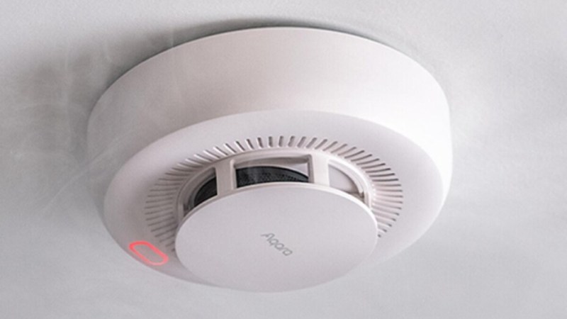 Ce détecteur de fumée connecté compatible Matter chute sous les 40 € sur Amazon