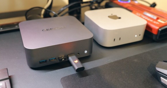 Geekom GT1 Mega // Source : Ulrich Rozier pour Frandroid