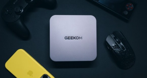 Test du Geekom GT1 Mega : le concurrent du Mac mini M4 sous Windows