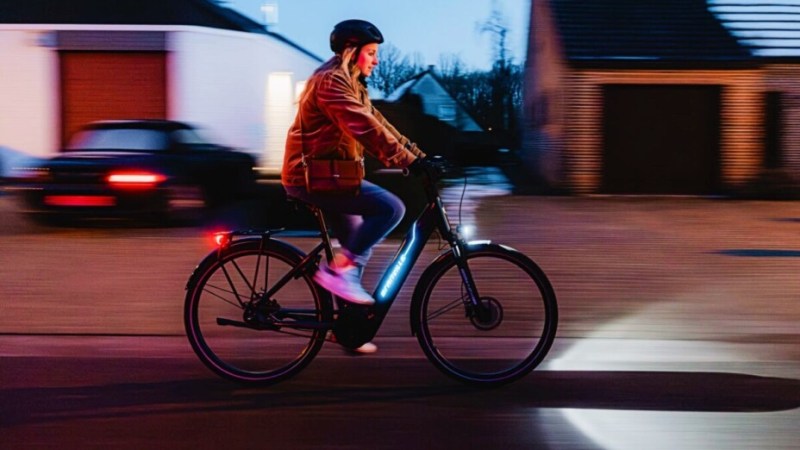 Ce vélo électrique propose un éclairage comme on en n’a jamais vu sur un cycle Ce vélo électrique propose un éclairage comme on en n’a jamais vu sur un cycle