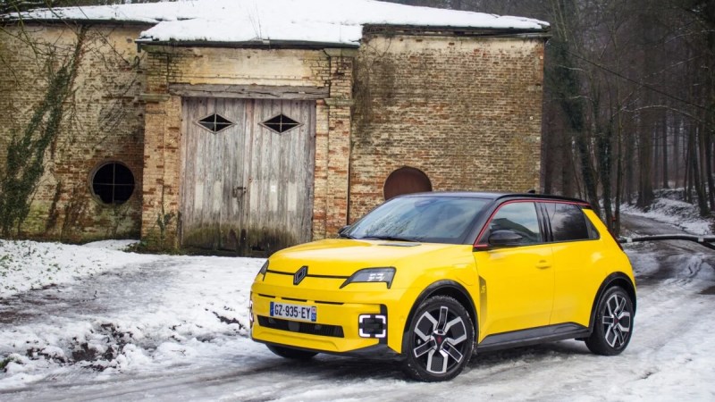 Voiture électrique à 100 euros&nbsp;: comment Renault a tout raflé en 2025