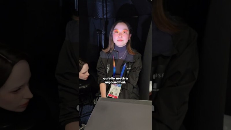 Cette machine projette votre maquillage