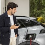 Voici une bonne nouvelle pour les salariés qui roulent en voiture électrique Voici une bonne nouvelle pour les salariés qui roulent en voiture électrique