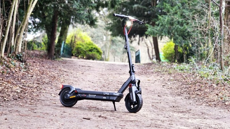 Cette trottinette Ninebot (80 km d&rsquo;autonomie) qu’on a adorée voit son prix chuter chez Boulanger