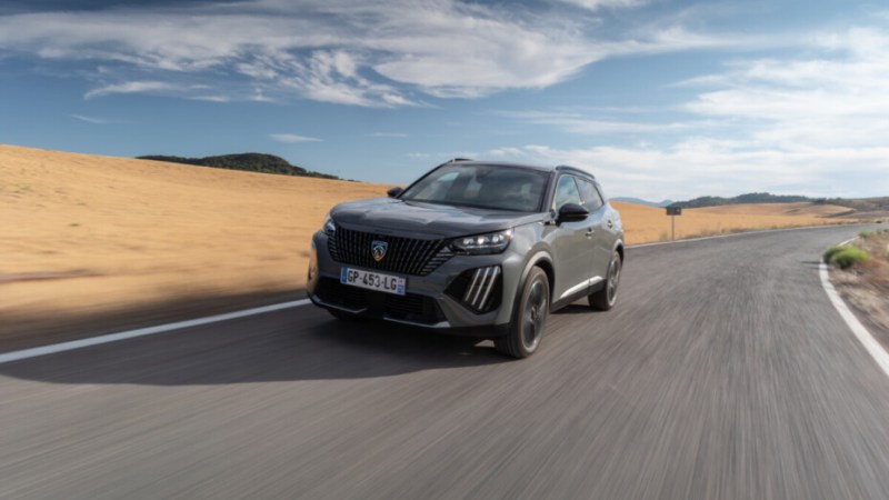 Peugeot baisse ses prix, la BYD Seagull à 10 000 € et les nouvelles trottinettes électriques Segway – Le récap’ Survoltés