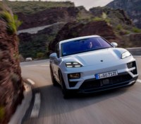 « Des décisions conceptuelles sont prises » : en difficulté sur la voiture électrique, Porsche aurait changé son fusil d’épaule