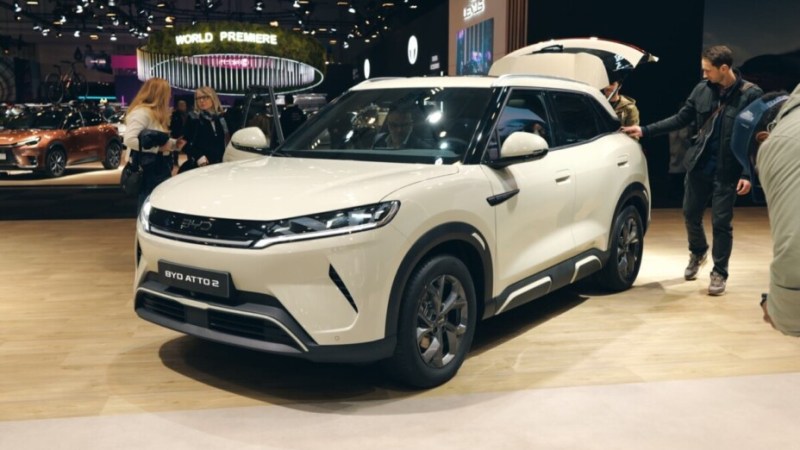 On est monté à bord du BYD Atto 2, la réponse chinoise aux Peugeot 2008 électriques et R4 E-Tech