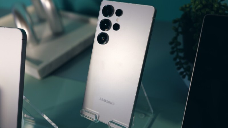 Avec ses Galaxy S25, Samsung prend enfin les problématiques de batterie et d’autonomie au sérieux Avec ses Galaxy S25, Samsung prend enfin les problématiques de batterie et d’autonomie au sérieux