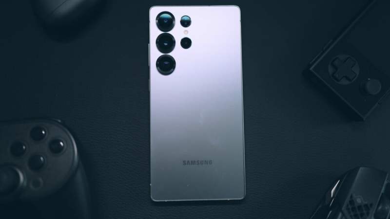 Faire tenir une grosse batterie de PC dans un smartphone&nbsp;: ce serait le projet de Samsung