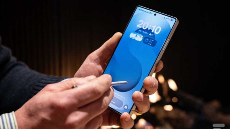 Le Galaxy S25 Ultra est toujours plus résistant grâce au Gorilla Armor 2, mais pas seulement Le Galaxy S25 Ultra est toujours plus résistant grâce au Gorilla Armor 2, mais pas seulement