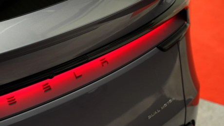 Tesla Model Y - Frandroid - LED ARRIERE 3