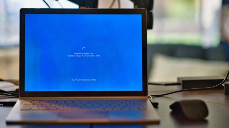 Windows 10 continue de se mettre à jour malgré sa fin annoncée Windows 10 continue de se mettre à jour malgré sa fin annoncée