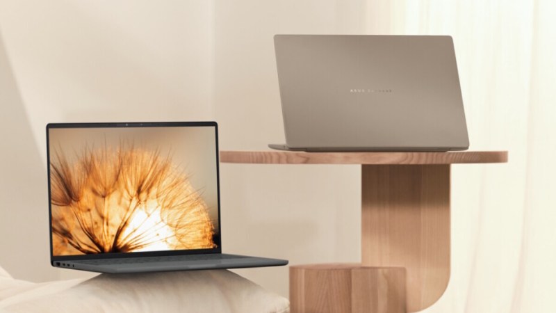 Le poids plume de ce PC portable est juste bluffant : mon Macbook Air prend un coup de vieux