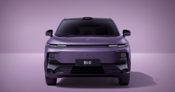 Cette voiture électrique chinoise concurrente des Scénic et 3008 arrive bientôt en Europe et nous donne une idée de son prix