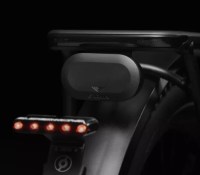 Un radar Garmin intégré pour détecter les voitures qui arrivent derrière vous : l’astucieuse idée de ce speedbike électrique