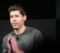 Sam Altman, le patron de ChatGPT, veut tuer l’iPhone : voici son plan