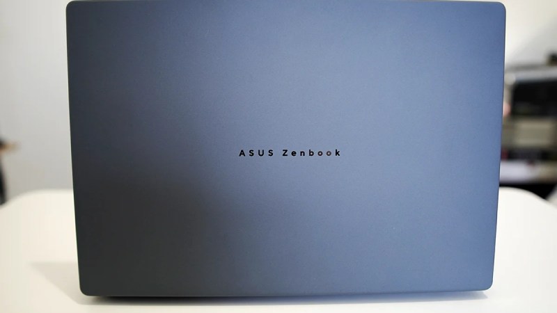 L’Asus Zenbook A14 est un laptop OLED ultra endurant qui coûte 30 % de moins