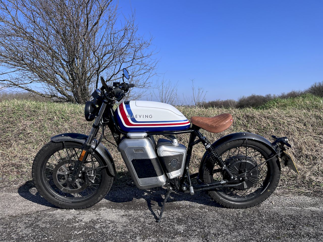 On a roulé avec cette moto électrique au look vintage et made in Britain qui vaut clairement le détour